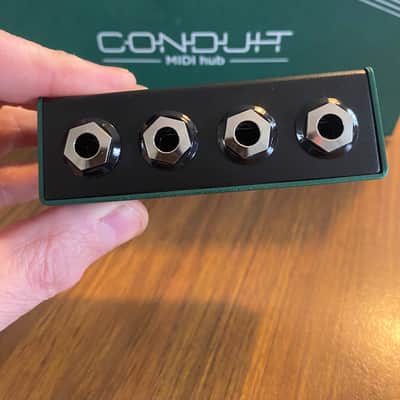 Strymon Conduit Midi Hub 2021 - Present - Green image 2