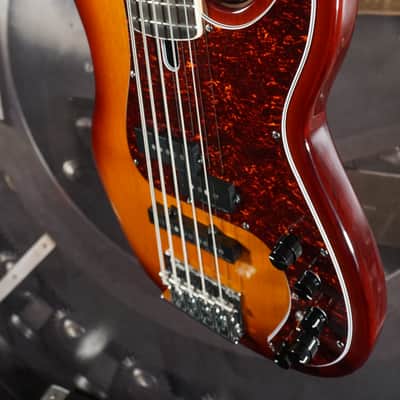 Sire Marcus Miller P7 Alder 5-String Bass Tobacco Sunburst w/ OHSC image 9