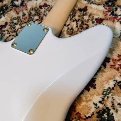 *NEW IN BOX* 2026 Fender Japan Limited Edition Traditional Collection, 60's Jaguar White Pearl Gold with Matching Headstock, MIJ JD26 image 18