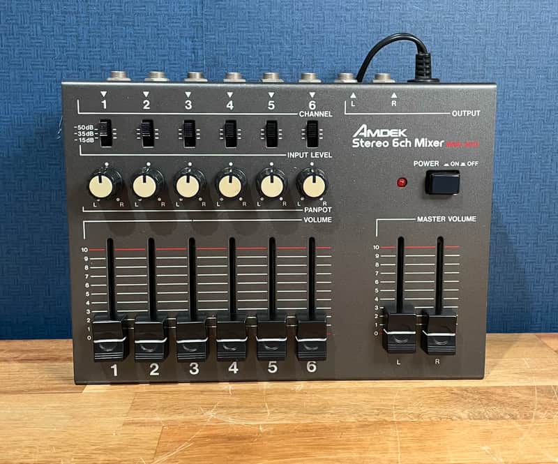 Amdek MXK-600 (Roland) 6 channel stereo mixer- Sweet size and tons of control image 1