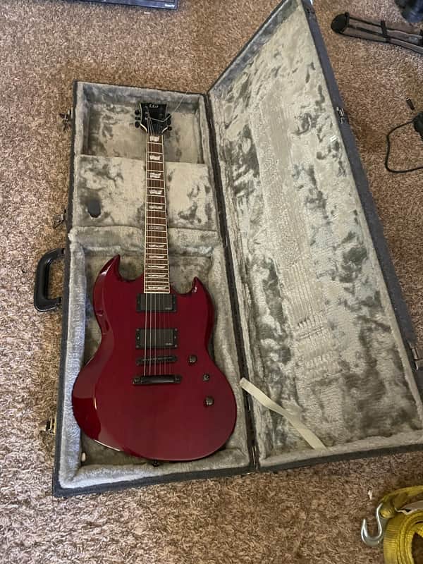 ESP LTD Viper-400 Baritone 2019 - Present - Black Satin image 1