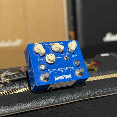 Reverb.com listing, price, conditions, and images for lunastone-big-fella