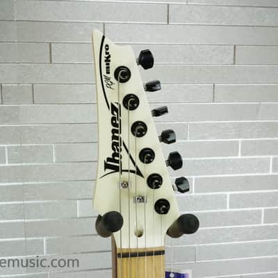 Ibanez PGMM31-WH Paul Gilbert Signature miKro - White image 13
