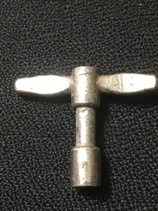 W&A Vintage Drum Key image 1