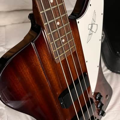 Epiphone Thunderbird 2014 - Wood grain image 11