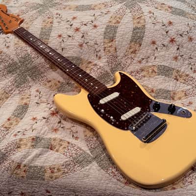 2004 Fender Mustang – Crafted in Japan – Vintage White – Clean image 1