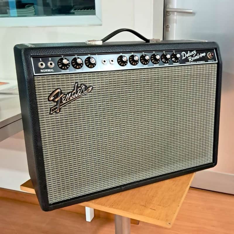 Fender 65 Deluxe Reverb - Guitar Combo image 1