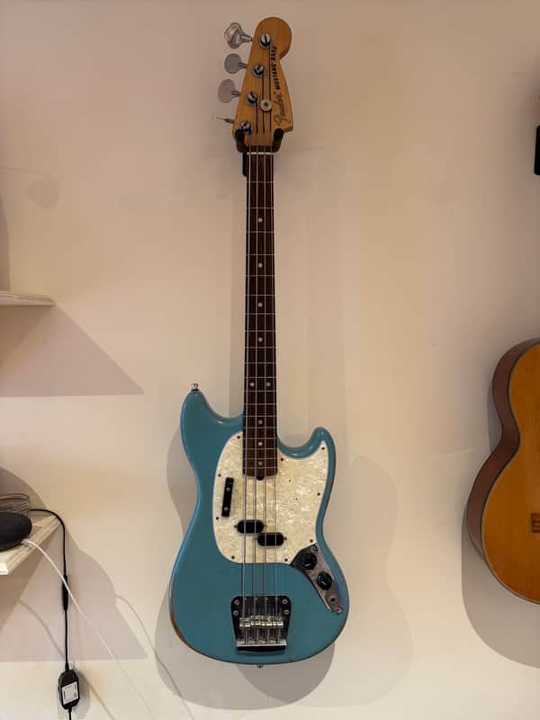 Fender JMJ Road Worn Signature Mustang Bass Faded Daphne Blue