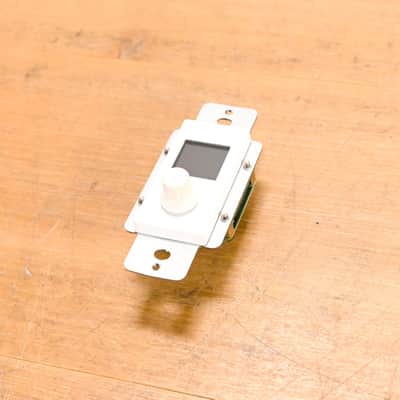 Allen & Heath IP1 dLive Programmable Wall Plate Controller - WHITE CG01ZSE image 1