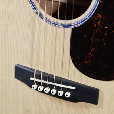 Martin 000c Jr E Junior Series Solid Sapele / Spruce Acoustic-Electric image 18