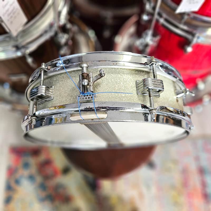 Ludwig Jazz Combo 13x3" Silver Sparkle 6-Lug Piccolo Snare - Granitone Interior image 1