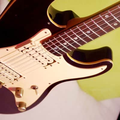 St. Blues  Strings & Things Guitar Blues King IV 1982 Wine. EXTREMELY RARE.  Mahogany Body. Memphis image 7