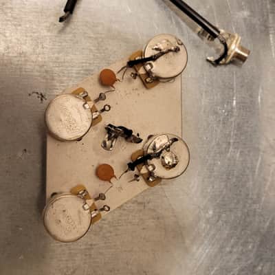Gibson Les Paul volume tone control image 1