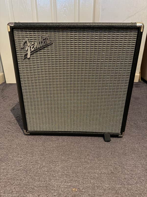 Fender Rumble 40 V3 40-Watt 1x10" Bass Combo 2015 - Present - Black image 1