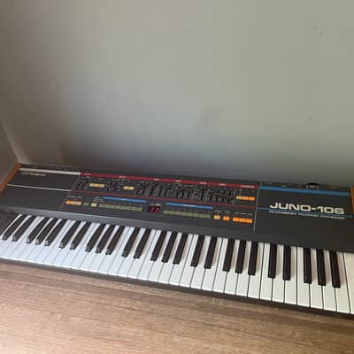 Roland Juno-106 61-Key Programmable Polyphonic Synthesizer 1984 - 1985 - Black