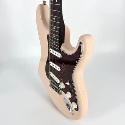 2021 Fender Limited Edition American Professional II Stratocaster Solid Rosewood Neck - Shell Pink image 9