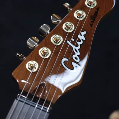 Godin Artisan ST-II WhiskeyBurst EN Quilted Maple Top Electric Guitar w/Caset image 20
