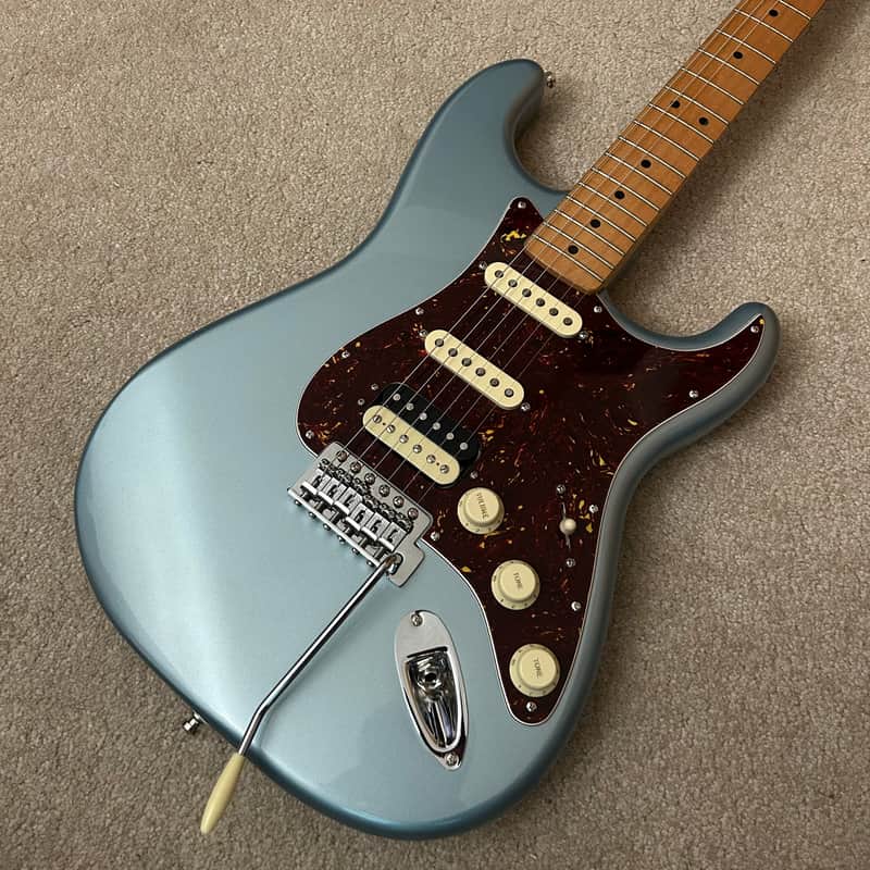 *MINT* Fender Standard Stratocaster with Maple Fretboard 2001 - Blue Agave - Upgraded