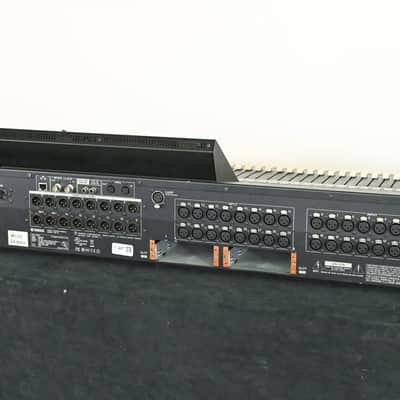 Yamaha LS9-32 32-Input Digital Mixing Console CG01B42 image 8