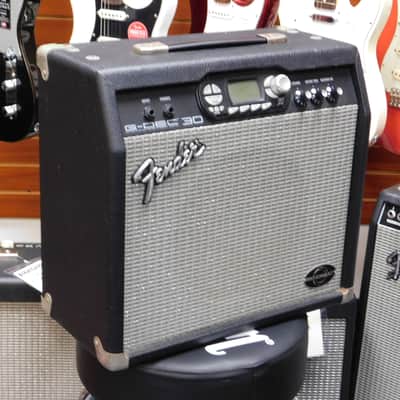 Fender G-DEC 30 Guitar Amplifier image 2
