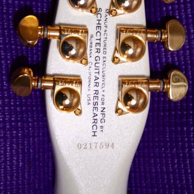 Prince Pearl White Cloud Schecter Diamond Series image 2