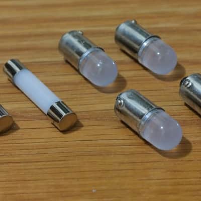 Fisher FM-100-B bulbs lamps lights image 1