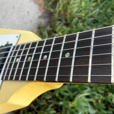 Gibson Flying V '67 1991 Early Reissue Alpine White image 19
