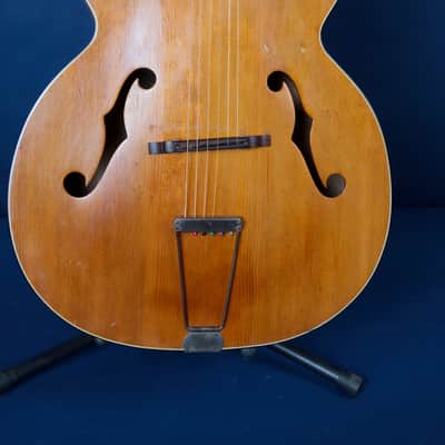 Kay K-46 / 1947-1951 / Carved Top, Bowed Neck image 6