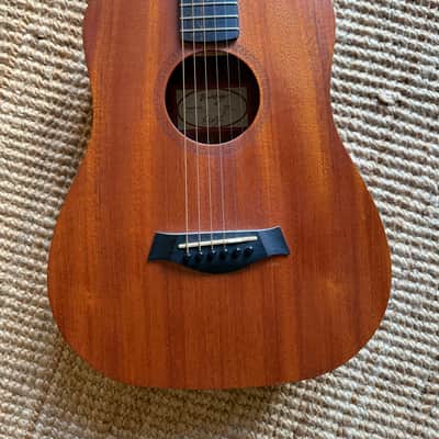 Taylor 305 M Baby 3/4-Size Travel Guitar and SKB case image 3