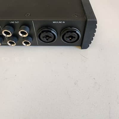IK Multimedia AXE I/O USB Audio Interface 2019 - Present - Black image 13