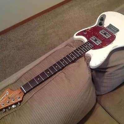 Luthiers Vault Custom Shop Carbonita Mustang Partscaster Relic - Flat Worn White image 5