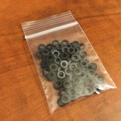 M2.5 Nylon Washers - Pack of 100 - Black - Midiverse Modular image 2