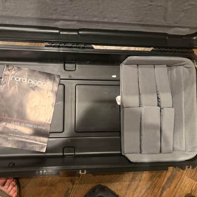 SKB 3I-5014-TKBD iSeries Think Tank 76-Key Narrow Keyboard Case 2019 - 2021 - Black image 3