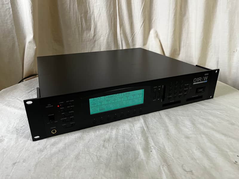 Korg 01R/W MUSIC WORKSTATION rack module of 01/W New battery and backlight panel image 1