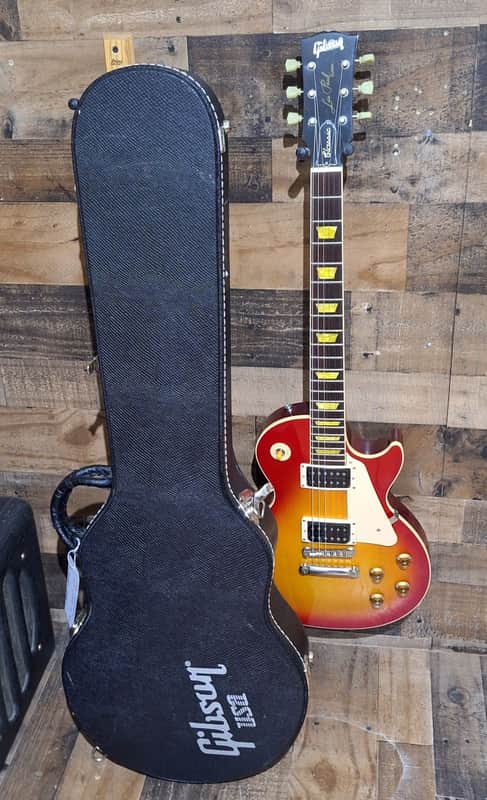 2003 Gibson Les Paul Classic "1960" W/HSC - Heritage Cherry Sunburst - image 1