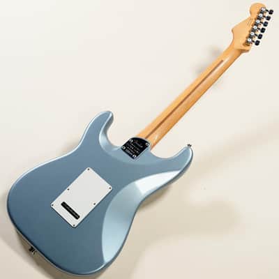 Fender American Ultra Luxe Vintage 60s Stratocaster Ice Blue Metallic Ice Blue Metallic [US25016320] (05/15) image 6