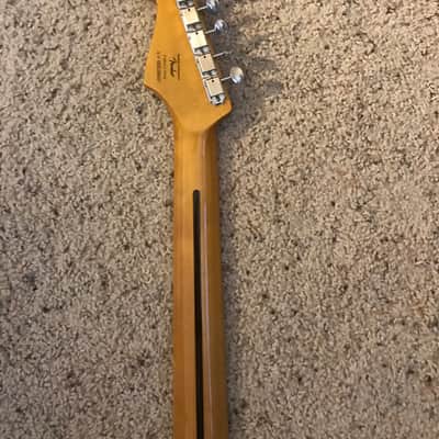 Squier Classic Vibe Stratocaster (w/ Fender Custom Shop Texas Special Pickups) 2013 Olympic White image 5