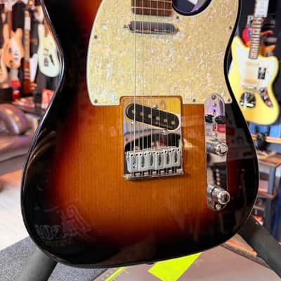 Fender Player II Modified Telecaster 2025 - Three Tone Sunburst image 1