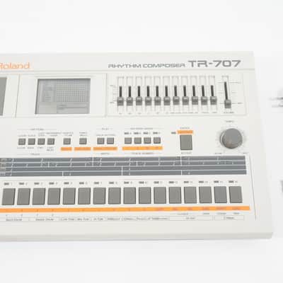 [SALE Ends Jan 8] Roland TR-707 RHYTHM COMPOSER Vintage Drum Machine w/ 100-240V PSU