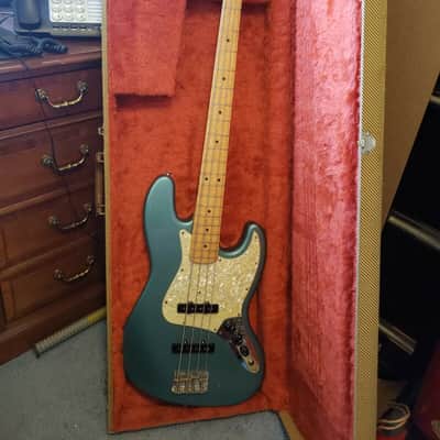 Fender Custom Shop '62 Jazz Bass Matching Headstock Light Lake Placid Blue image 1