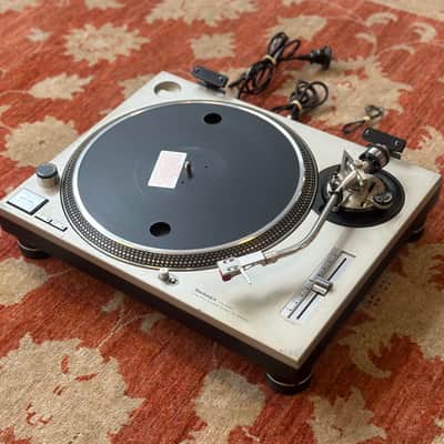 Technics SL-1200 MK2 Quartz Direct Drive DJ Turntable image 3