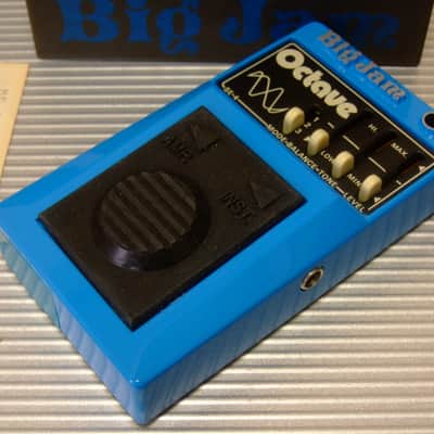 MINT Multivox Big Jam SE-4 Octave w/ Original Box & Manual image 1