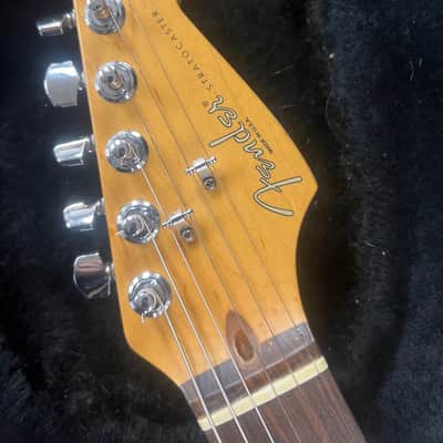 Made in 1997 USA Fender Roadhouse Stratocaster Shoreline Gold With Hard Case image 3