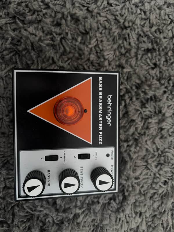 Behringer Bass brassmaster fuzz