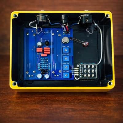 Argonaut - At Action Perk - Vintage Transistor Percolator -Inspired Fuzz w/ Odd Order Harmonics - Mellow Yellow image 2