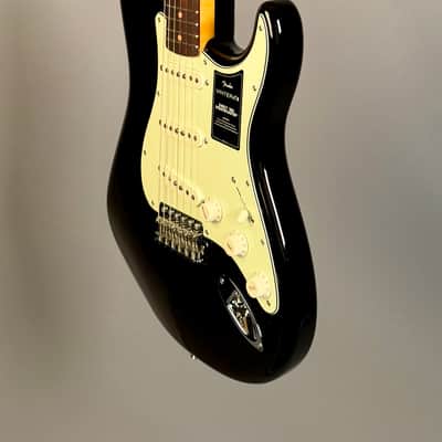 Fender Vintera III Early '60s Stratocaster - Black image 6