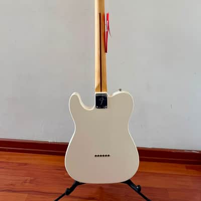 Fender Player Telecaster 2021 - Polar white image 2