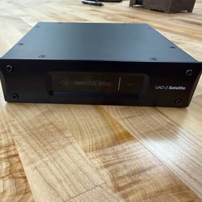 Universal Audio UAD-2 Satellite Thunderbolt OCTO Core | Reverb