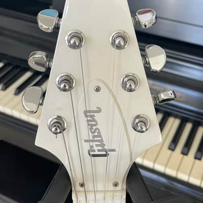 Gibson Brendon Small Snow Falcon V Guitar image 3