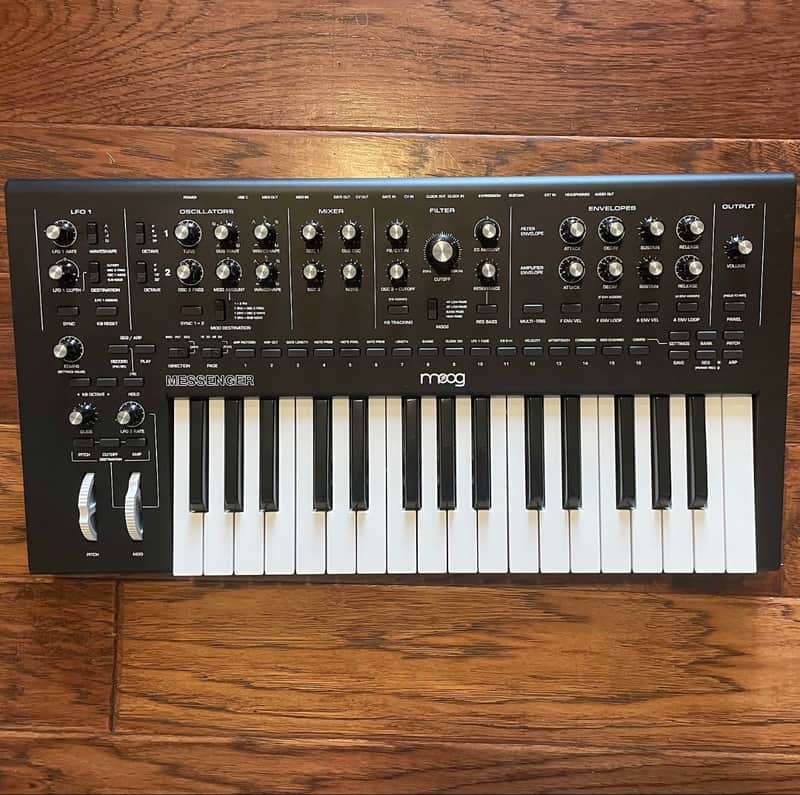 MINTY! Moog Messenger 32-Key Monophonic Synthesizer 2025 - Present - Black image 1